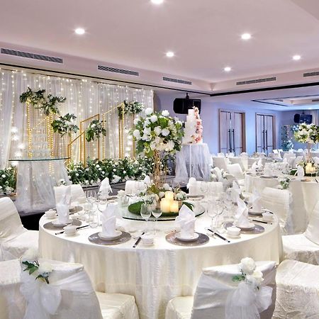 Holiday Inn Express & Suites Singapore Novena, An Ihg Hotel Buitenkant foto